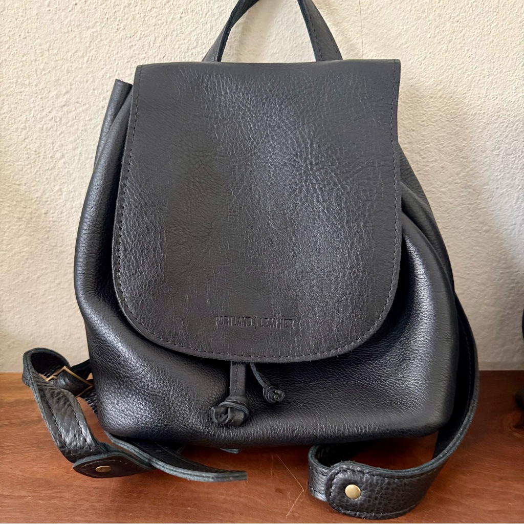 Portland Leather Bucket Backpack